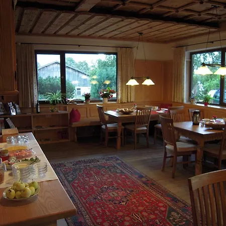 Hattenhof بيت ضيافة 3*
